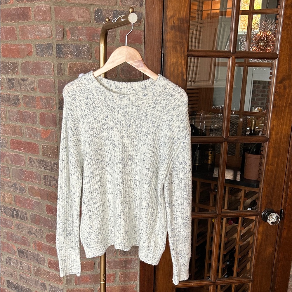 Blue Rain Textured Knit SUPER SOFT Sweater in Cream and Blue